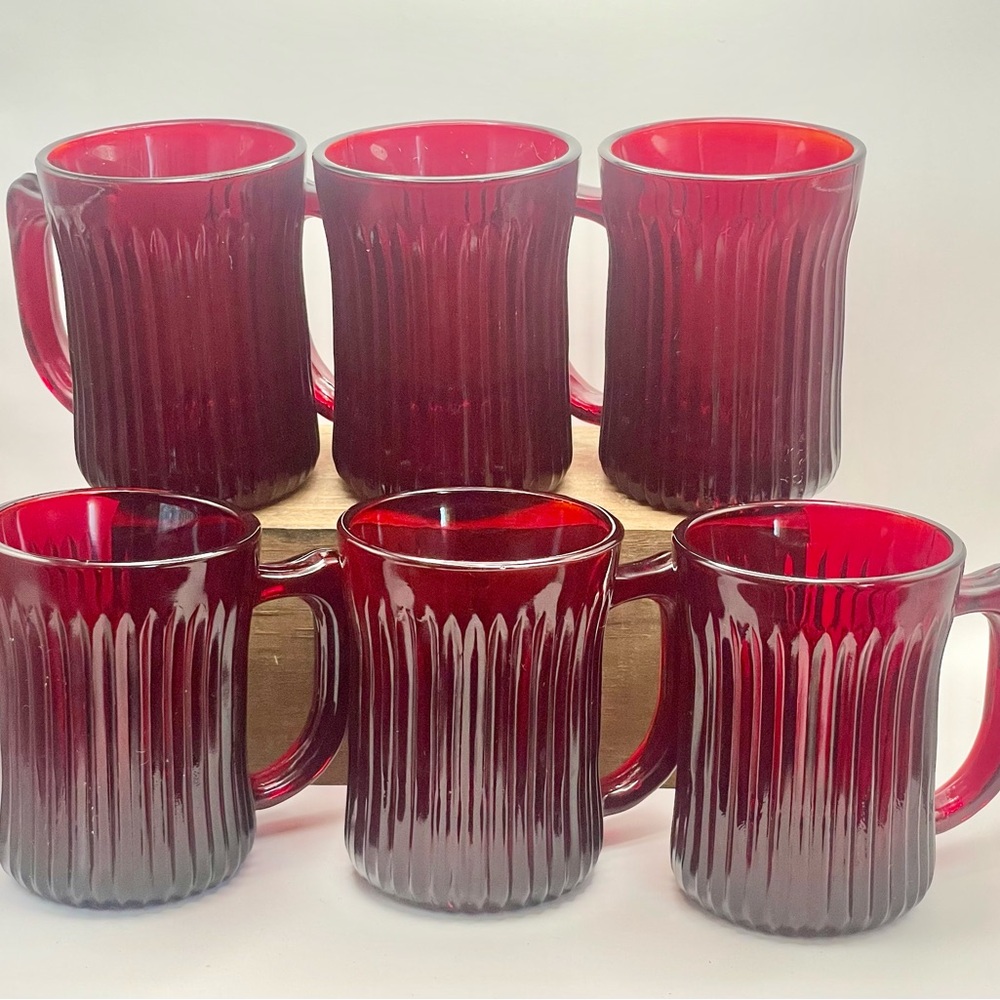 Vintage Gibson Red Ribbed Glass Mugs – Set of 6